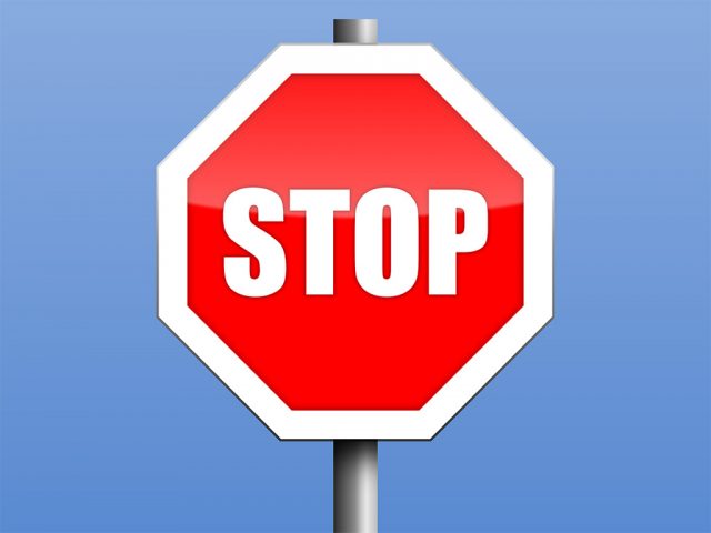 saobraćaj-znak stop