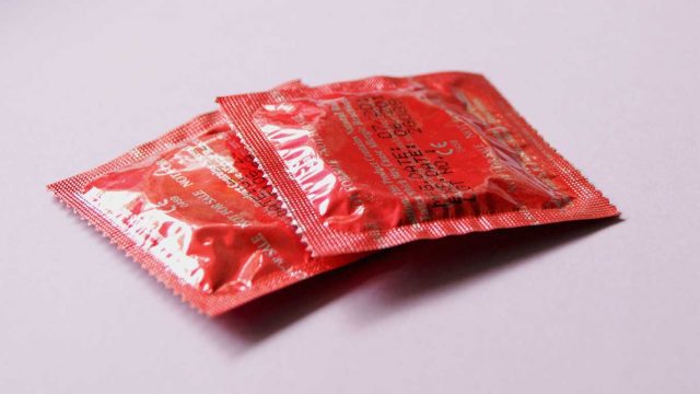 Crveni kondomi